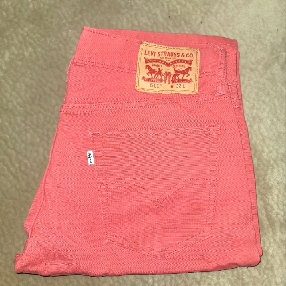 Mens Salmon Levi's Shorts Size 32